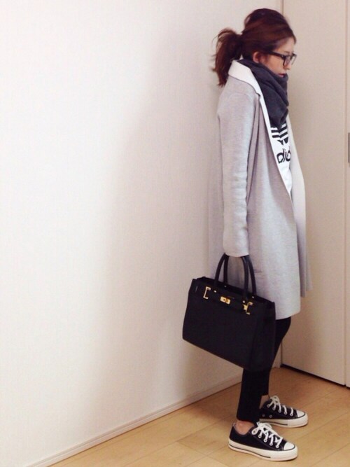 mayumi使用「adidas（【adicolor】オリジナルス ロゴTシャツ [ORIG TREFOIL TEE]）」的時尚穿搭