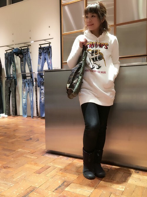 happachin is wearing HYSTERIC GLAMOUR "CR/IVY刺繍 OP"