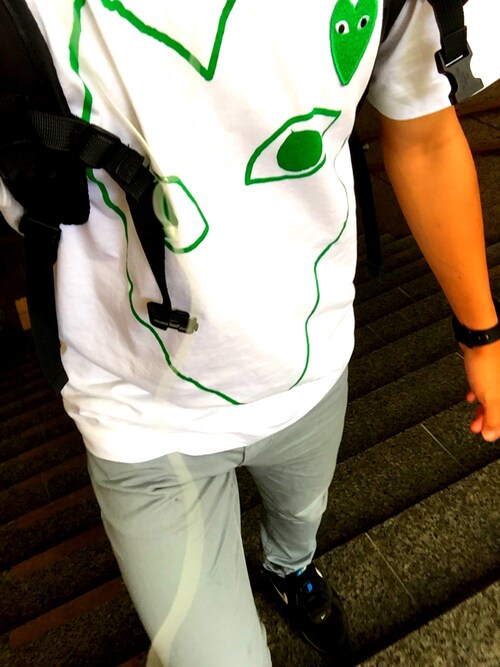 kosabu is wearing Comme des Garcons "Comme des Garçons Large Heart Graphic T-Shirt"