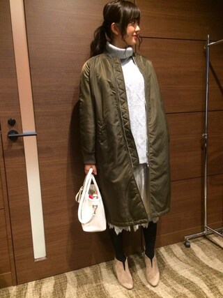 菊地亜美使用「Mila Owen（ロングMA-1）」的時尚穿搭
