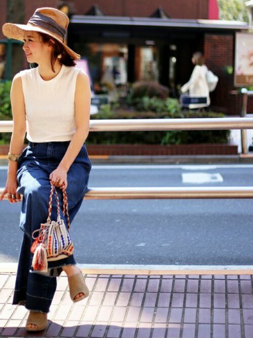 IENA 本社|Giiさんのハット「LOLA HATS CLASSIC FIRST AID HAT(IENA|イエナ)」を使ったコーディネート