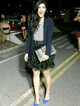 thecentralsteppes  is wearing Alice and Olivia