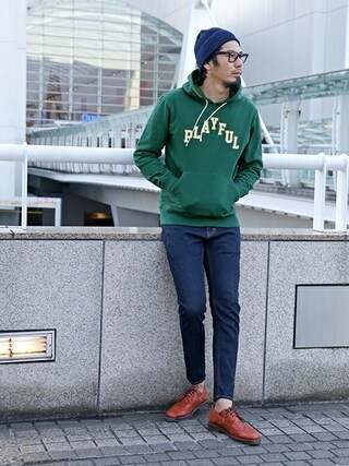 JEE使用「The DUFFER of ST.GEORGE（"Trojan horse" MESSAGE LOGO PULLOVER PARKA：ロゴパーカー）」的時尚穿搭