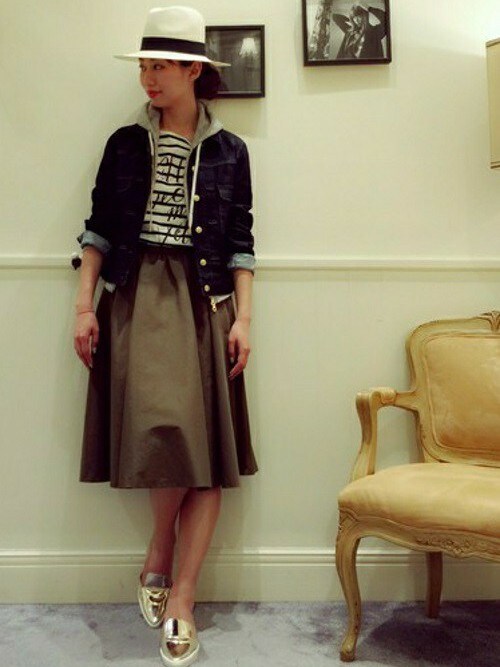 画像 : 今季トレンドのGジャンはスカートと合わせてフェミニンに♡ - NAVER まとめ