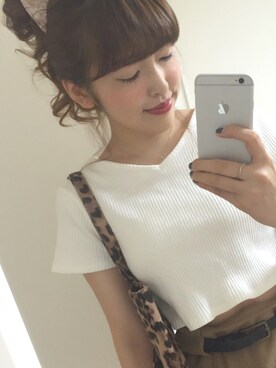 kana is wearing who's who Chico "リブVネック袖Tシャツ"