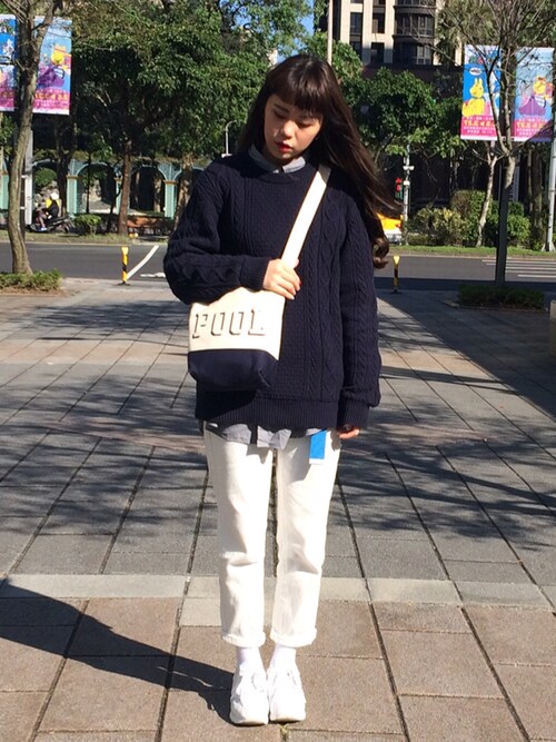 Mimi Tsai is wearing UNIQLO