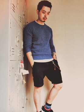 BEEABLE is wearing TETE HOMME "Magon  ソックス"