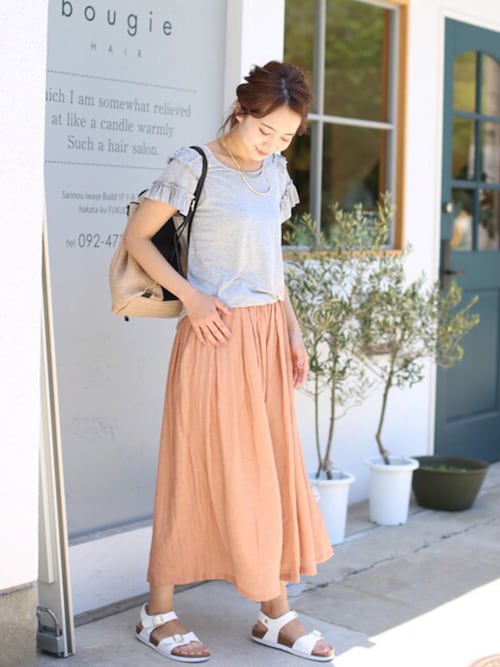 ZOZOTOWN店|BouJeloudさんのTシャツ/カットソー「袖フリルTシャツ(Bou Jeloud|ブージュルード)」を使ったコーディネート