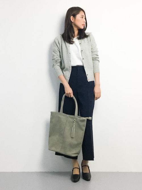 ZOZOTOWN|m.yさんのTシャツ/カットソー「・裾フリンジカットプルオーバー(Green Parks|グリーンパークス)」を使ったコーディネート