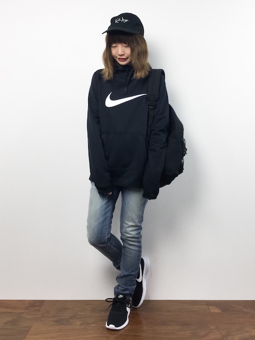 シンプルなNIKEファッション