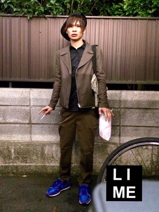 LiME(松尾 頼武)作曲家使用「LAD MUSICIAN（ladのカーキのコットンライダース）」的時尚穿搭
