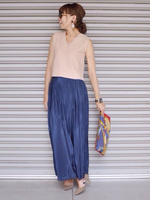 mncさんのパンプス「【SELECTED FOR PLAIN CLOTHING】スエードポインテッドトゥヒールパンプス(PLAIN CLOTHING|プレーンクロージング)」を使ったコーディネート