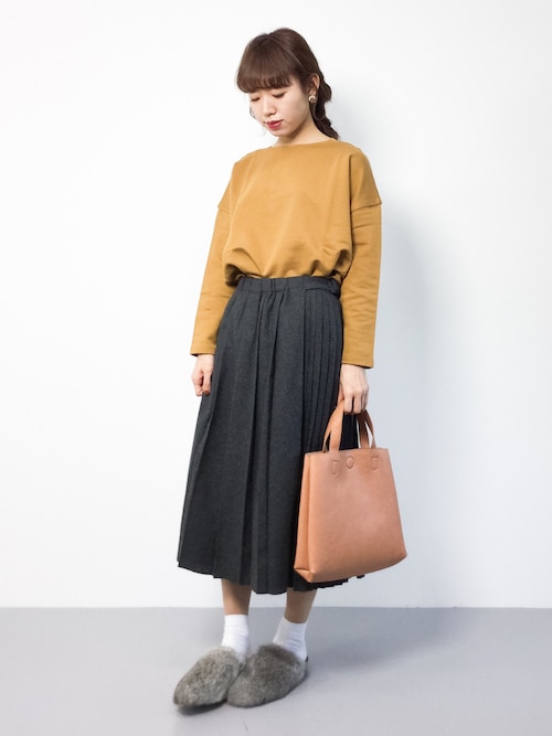 ZOZOTOWNsae りっぴーさんのTシャツ/カットソー「DOORS シルケット裏毛プルオーバー(URBAN RESEARCH DOORS WOMENS|アーバンリサーチ ドアーズ ウィメンズ)」を使ったコーディネート