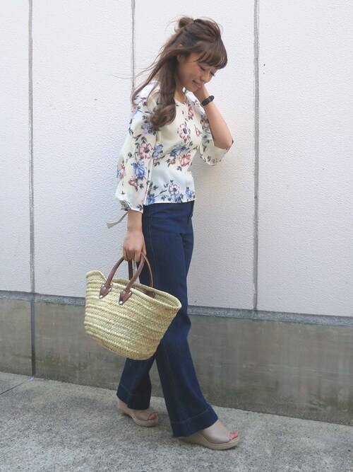 who's who Chico河原町OPA店|Kana Umekage(梅景 佳菜)さんのデニムパンツ「 バギーパンツ(who's who Chico|フーズフーチコ)」を使ったコーディネート
