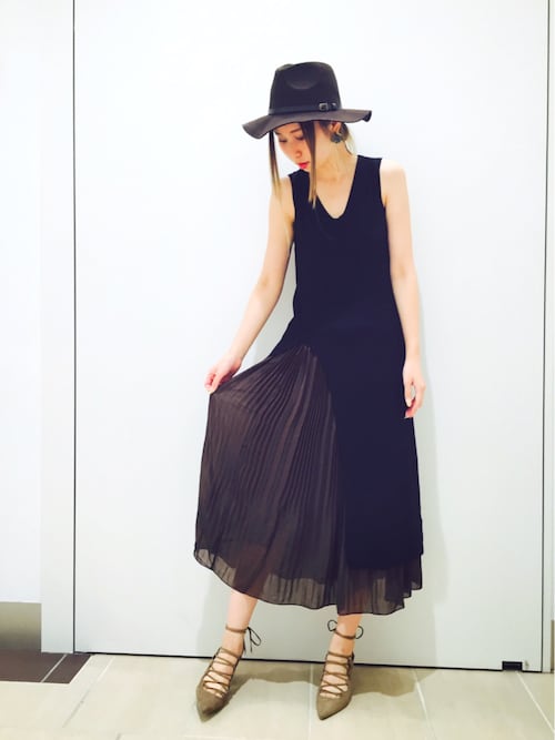 yoshika.oさんの「エアリープリーツスカート(RANDA)」を使ったコーディネート