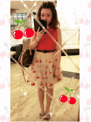 MOI is wearing Alice + Olivia "Alice + Olivia Cherry Pouf cotton-blend and tulle dress"