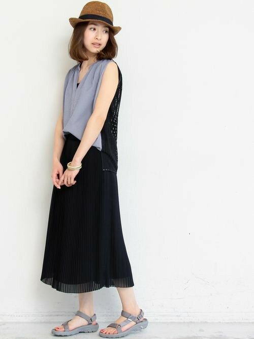BEAUTY&YOUTH UNITED ARROWS|BEAUTY&YOUTH オフィススタッフ 02さんのTシャツ/カットソー「BY∵ ストライプ×レーススキッパーノースリーブ(BEAUTY&YOUTH UNITED ARROWS|ビューティアンドユースユナイテッドアローズ)」を使ったコーディネート