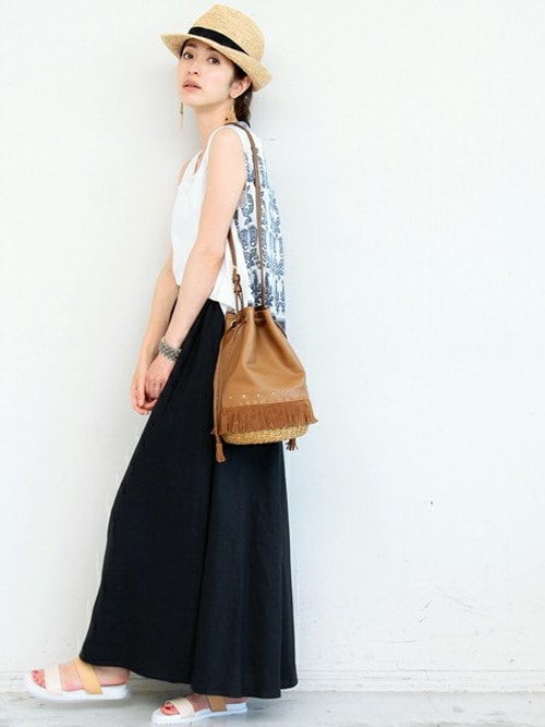 BEAUTY&YOUTH UNITED ARROWS|BEAUTY&YOUTH オフィススタッフ 02さんのスカート「【WEB限定】by ※∵ベルト付ギャザーマキシスカート(BEAUTY&YOUTH UNITED ARROWS|ビューティアンドユースユナイテッドアローズ)」を使ったコーディネート