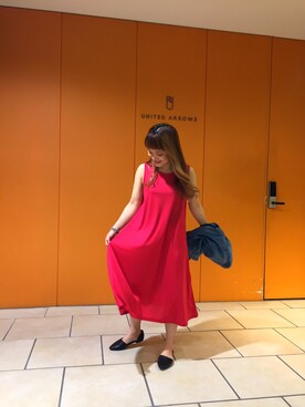 ユナイテッドアローズ 名古屋店｜Misa Hashimoto使用「BEAUTY&YOUTH UNITED ARROWS（BY∵ ポンチフレアノースリーブワンピース）」的時尚穿搭