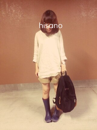 hisano使用「crocs（クロックスの長靴）」的時尚穿搭