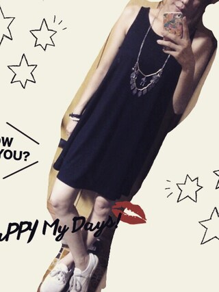 mina.min is wearing Forever 21 "FOREVER 21 Trapeze Tank Dress"
