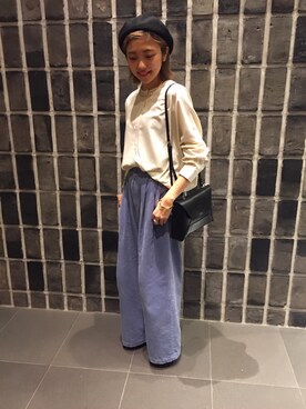 BEAUTY&YOUTH UNITED ARROWS｜Rina Maruyama使用「YAHKI（エンベローブポシェット（YAHKI ））」的時尚穿搭