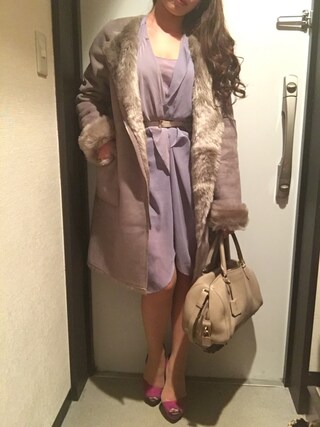M A I  is wearing TODAYFUL "カラーレスフェイクムートンコート"