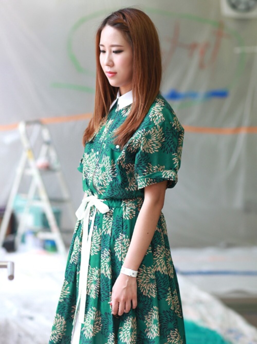 「 원피스、CUSTOMELLOW、 커스텀멜로우、 gentee、 젠티、 플라워원피스」｜「customellowの[gentee] hawaiian pattern shirt dress（ワンピース、グリーン系）」を使った、customellowさん（レディース・165cm）の夏コーディネートの1枚目の写真