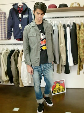 「BEN DAVIS/PROJECT LINE（ベンデイビスプロジェクトライン）のアイテム（ミリタリージャケット）」を使った、リョウさん（メンズ・175cm）の秋コーディネート