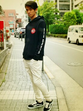 「BEN DAVIS/PROJECT LINE（ベンデイビスプロジェクトライン）のアイテム（パーカー）」を使った、リョウさん（メンズ・175cm）の秋コーディネート