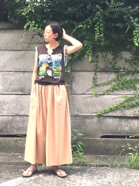 「UGG」｜「アイテム（ビーチサンダル）」を使った、stylist komakiさん（レディース・162cm）の夏コーディネート