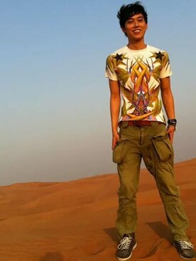 「Givのアイテム（Tシャツ/カットソー、ホワイト系）」を使った、Lawさん（メンズ）の秋コーディネート