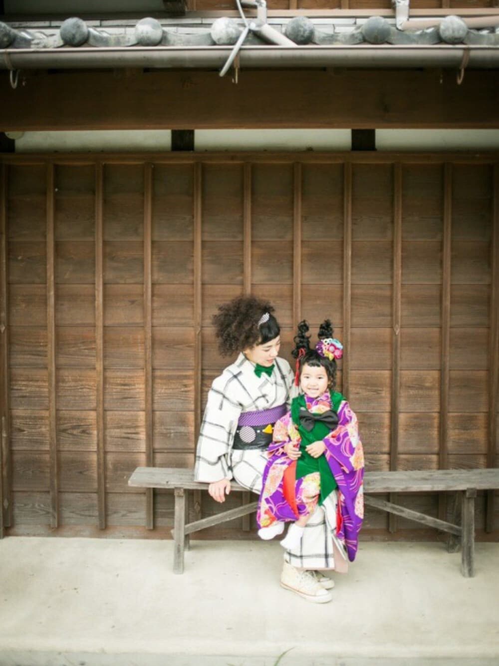 「伊勢、の乃フジ、七五三、親子、3歳、女の子、着物、オールスターハイカット、前髪ぱっつん」｜「の乃フジのアイテム（浴衣、ホワイト系）」を使った、enさん（キッズ・100cm）の春コーディネートの1枚目の写真