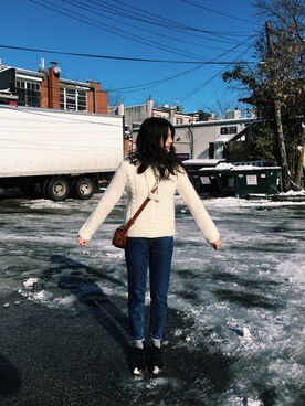 「madwellのアイテム（ニット/セーター、ホワイト系）」を使った、有只肥兔儿さん（レディース・165cm）の冬コーディネート