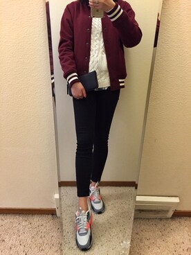 「TOPSHOP（トップショップ）のアイテム（デニムパンツ、ブラック系）」を使った、有只肥兔儿さん（レディース・165cm）の冬コーディネート