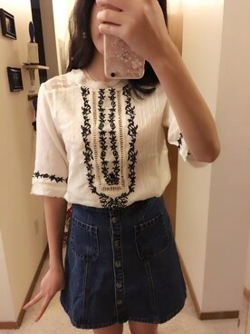 「URBAN OUTFITTERS（アーバンアウトフィッターズ）のアイテム（シャツ/ブラウス、ホワイト系）」を使った、有只肥兔儿さん（レディース・165cm）の冬コーディネート