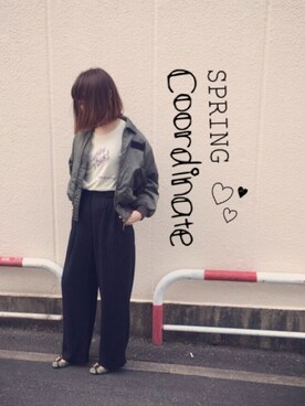 「セルピコ警固のアイテム（Tシャツ/カットソー、イエロー系）」を使った、shirayuriiiiiiiさん（レディース・158cm）の冬コーディネート