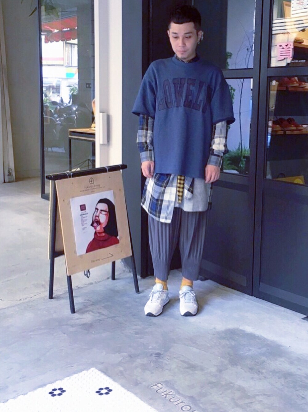 「NOHANT、ZARA、ISSEY MIYAKE、hommeplisse、HOMME PLISSÉ ISSEY MIYAKE、saucony」｜「NOHANTのアイテム（Tシャツ/カットソー、ブルー系）」を使った、Gres Fangさん（メンズ・165cm）の春コーディネートの1枚目の写真
