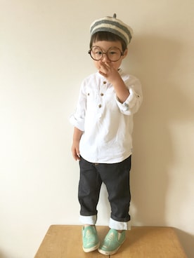 「ZARA KIDSのアイテム（シャツ/ブラウス、ホワイト系）」を使った、saKanaさん（キッズ・90cm）の秋コーディネート