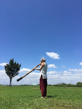 「MALAIKA（マライカ）のアイテム（パンツ）」を使った、Felix さん（メンズ・178cm）の夏コーディネート