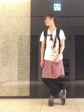 「Yves Saint Laurent（イヴサンローラン）のアイテム（Tシャツ/カットソー）」を使った、kudo / shintaroさん（メンズ・171cm）の夏コーディネート