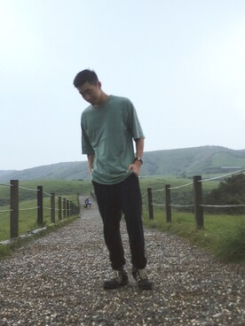 「PULL&BEAR（プルアンドベア）のアイテム（スラックス）」を使った、劉董さん（メンズ・171cm）の夏コーディネート