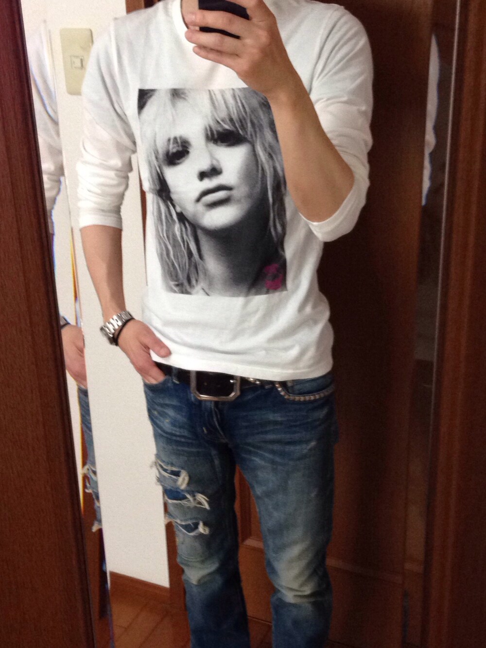 「ヒステリックグラマー、ロレックス」｜「HYSTERIC GLAMOURのアイテム（Tシャツ/カットソー、ホワイト系）」を使った、toshiさん（メンズ・167cm）の夏コーディネートの1枚目の写真