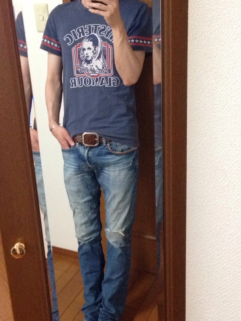 「ヒステリックグラマー、クロムハーツ」｜「HYSTERIC GLAMOURのアイテム（Tシャツ/カットソー、ブルー系）」を使った、toshiさん（メンズ・167cm）の夏コーディネートの1枚目の写真