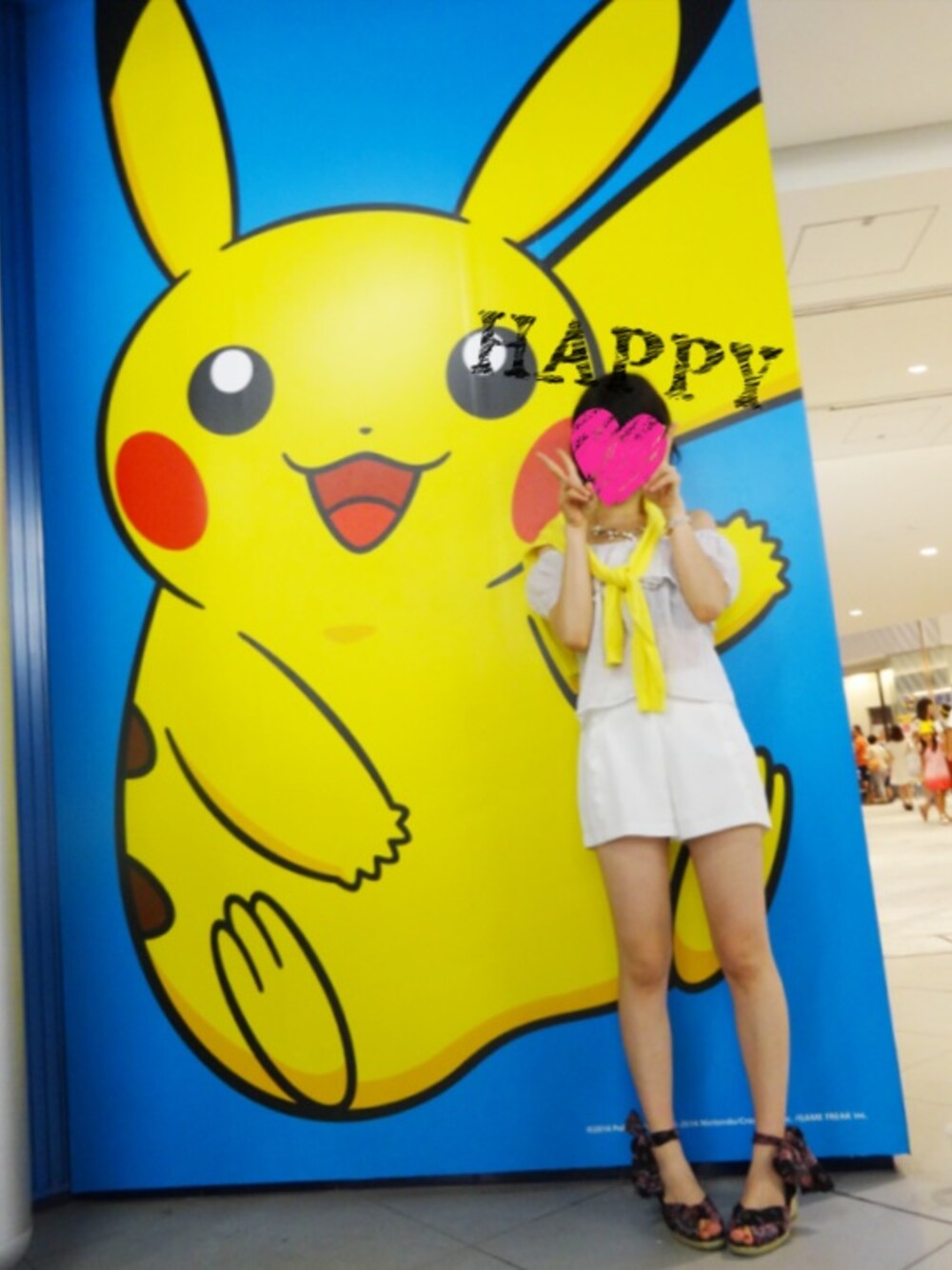 「100コーデ達成！、ピカチュウ、テンション高め、シンプル×柄」｜「MERCURYDUOの【DUO】 オフショルショートBL（シャツ/ブラウス、パープル系）」を使った、E-moiさん（レディース・155cm）の夏コーディネートの1枚目の写真