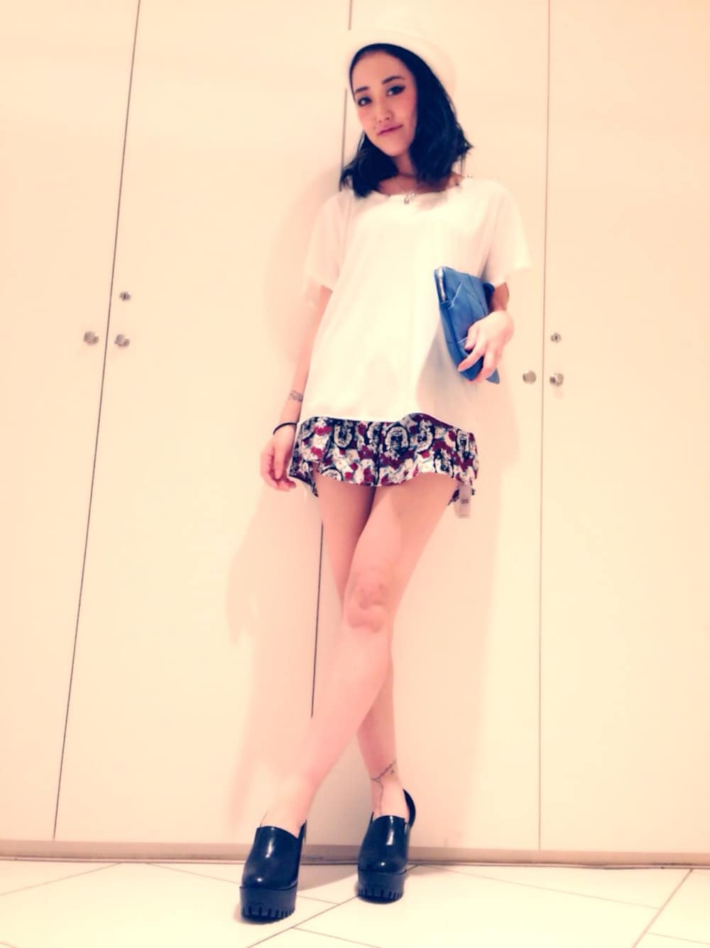 GLAD NEWS グラッドニュース ロゴ キラキラ ベルト GLAD NEWS（ベルト）のフリマアイテム一覧