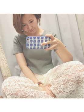 「Vネック」｜「アイテム（PC・スマホグッズ/家電）」を使った、しばやんさん（レディース・161cm）の夏コーディネート