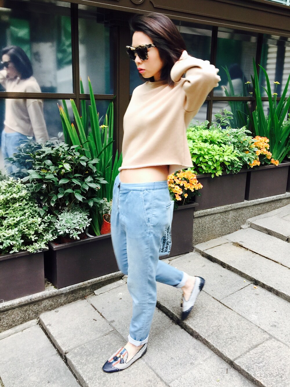 「Spring Coordinate、denim、Sunglasses、casual、weekend、holiday、spring」｜「STYLENANDAのアイテム（パーカー、ベージュ系）」を使った、Janさん（レディース・170cm）の春コーディネートの1枚目の写真