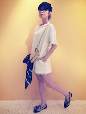 「MONKI（モンキ）のアイテム（マフラー）」を使った、Janさん（レディース・170cm）の春コーディネート