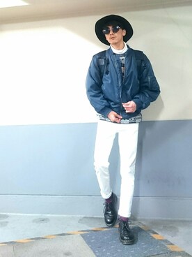 「YEVS（イーブス）のアイテム（デニムパンツ）」を使った、TKCさん（メンズ・174cm）の秋コーディネート